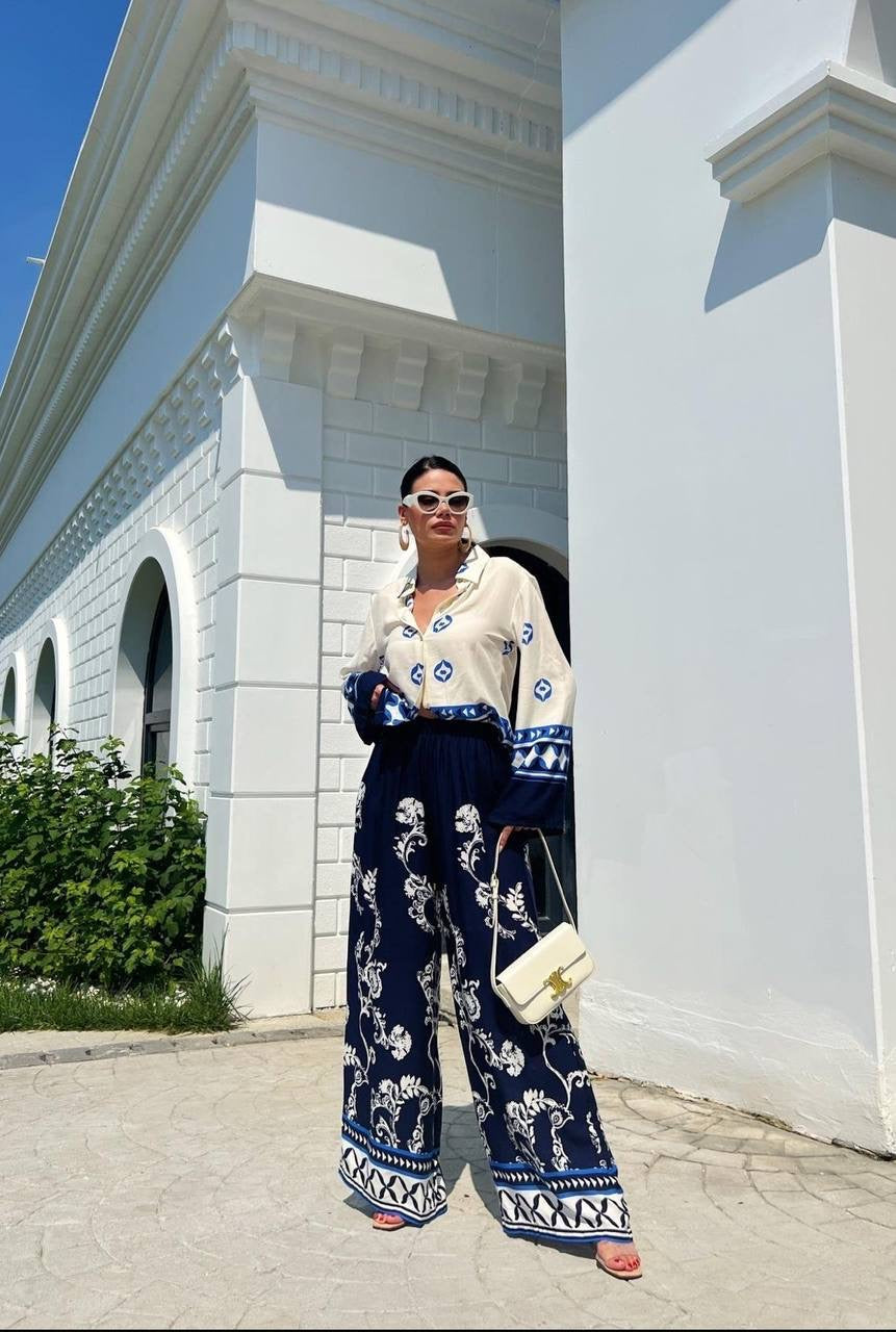 White & Navy Blue Set